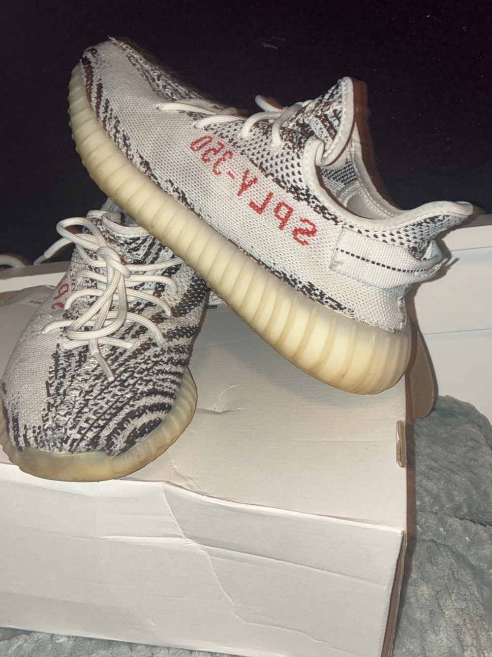 Yeezy boost 350s v2 zebras (100% authentic ‼️)